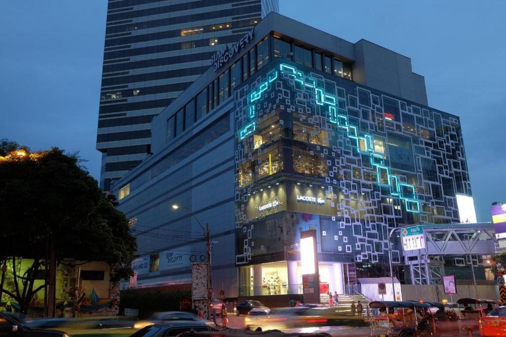 J Two S Pratunam Hotel Bangkok Exteriör bild