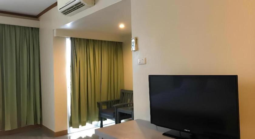 J Two S Pratunam Hotel Bangkok Exteriör bild