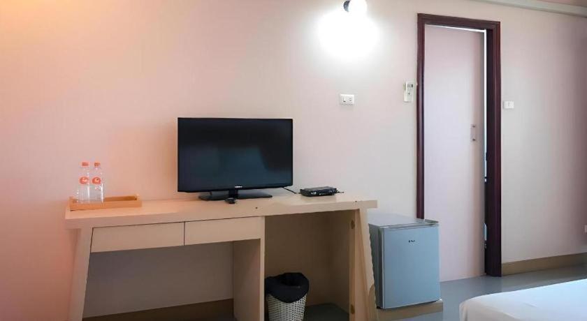 J Two S Pratunam Hotel Bangkok Exteriör bild