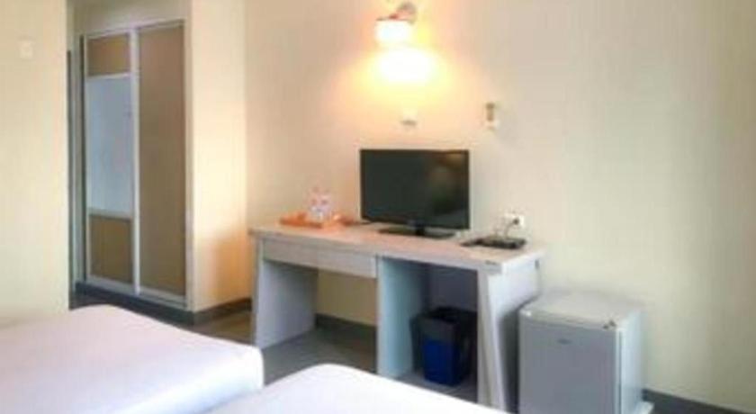 J Two S Pratunam Hotel Bangkok Exteriör bild
